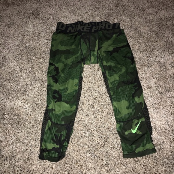 Nike pro camo cropped leggings - Picture 5 of 6